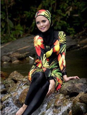 穆斯林女人的泳衣