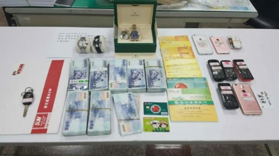 台湾台中地检署8月18日表示，查办江宗德等人于马来西亚共组电信诈骗集团案件，今天依诈欺罪起诉21人。（台中地检署）