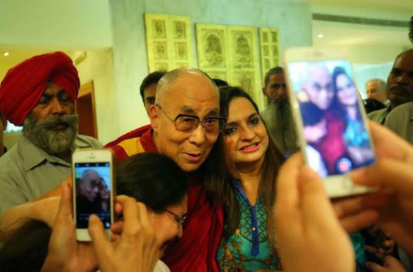 达赖喇嘛尊者在新德里举办的“印度快报论坛”上发言 2017年5月24 日 照片/PRAVEEN KHANNA