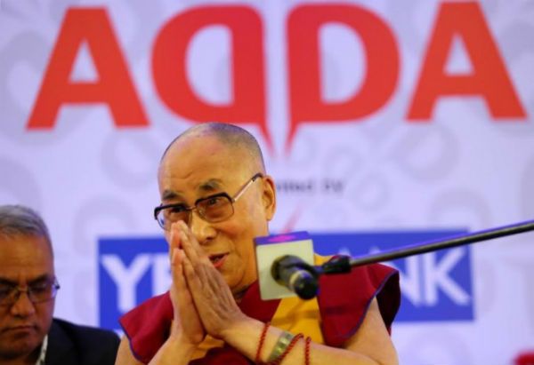 達賴喇嘛尊者在新德里舉辦的“印度快报論壇”上發言 2017年5月24 日 照片/PRAVEEN KHANNA