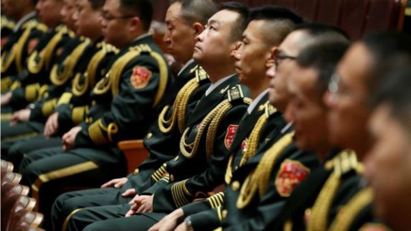 习近平在庆祝中国解放军建军90周年大会上发表演讲。