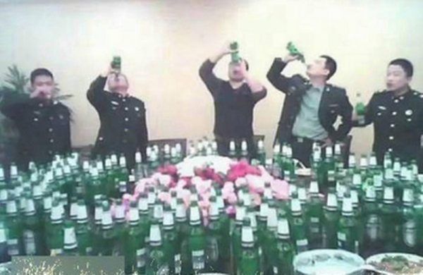 神盾艦爆政委酗酒窒息死 驚動軍委最高層