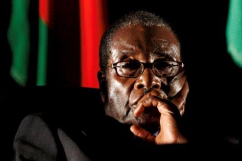 津巴布韦军方逮捕穆加贝政府成员 执政党拟弹劾总统