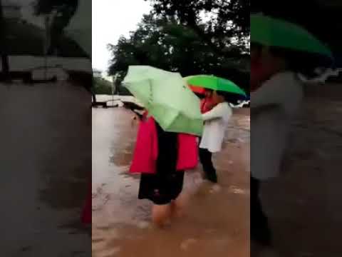 四川多地暴雨成灾 开启看海模式