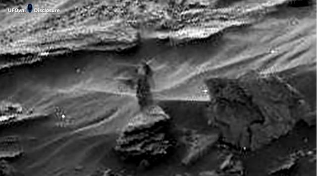 NASA火星照 惊见有胸部女外星人