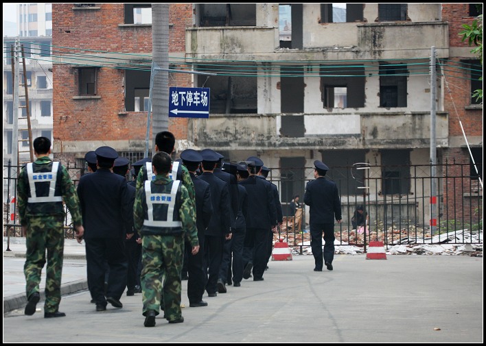 两百人VS两母女.jpg