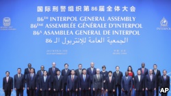 中国国家主席会见在北京与会的国际刑警组织2017年年度大会代表。（2016年9月26日）
