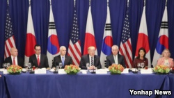 川普在纽约参加美日韩首脑会。（2017年9月21日）