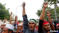 马来西亚的罗辛亚人在缅甸驻吉隆坡大使馆抗议缅甸对罗辛亚人的暴力活动。（2017年9月8日）